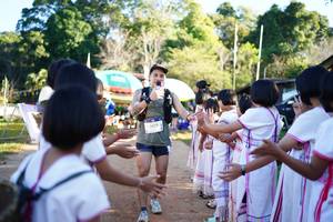 BIB: 3073
                            <button type="button" onclick="openModal(18990594)" class="btn btn-primary btn-sm float-right btn-popup" data-toggle="modal" data-target=".modal-high-quality">
                        <i class="fas fa-shopping-cart"></i> Add to Cart
                    </button>
                                            <button type="button" onclick="isThisMe(18990594, true)" class="btn btn-success btn-sm float-right btn-popup btn-isme hidden" data-toggle="tooltip" data-placement="bottom" title="นี่คือรูปของคุณใช่ไหม คลิกที่นี่เพื่อเอาเข้าอัลบั้ม">
                        <i class="fas fa-plus"></i> Add to album
                    </button>
                    <button type="button" onclick="isThisMe(18990594, false)" class="btn btn-warning btn-sm float-right btn-popup btn-isnotme hidden">
                        <i class="fas fa-ban"></i> Remove from album
                    </button>